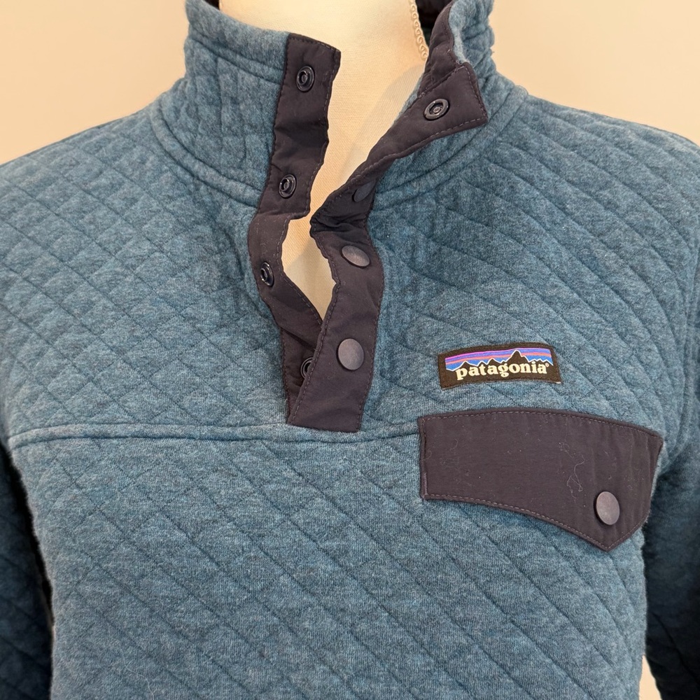Patagonia Quilted Snap Pullover in Teal and Navy